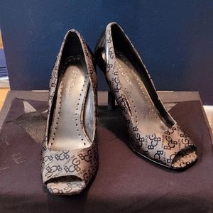 BCBGirls logo pumps size 7.5 black/pewter